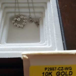10K gold Heart Necklace